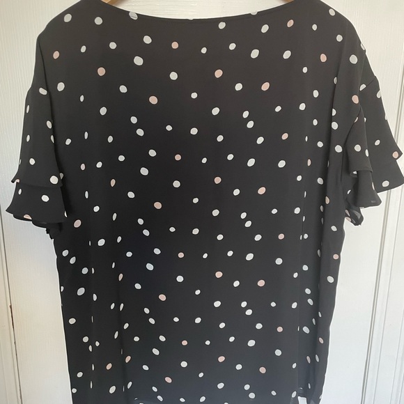 Short sleeve silky blouse. Block with cream polka dots - Picture 3 of 3